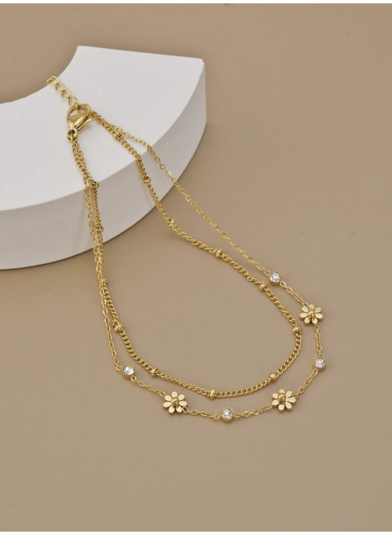 veya A Refined Stainless Steel Anklet Featuring A Sparkling Daisy Charm With Rhinestones, Designed For A Lasting Feminine Look - Image 1